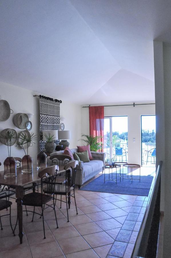 Casa Silwa - Chic 2Br Townhouse Duplex, 5Min To Beach & Pool Ferragudo  Bagian luar foto